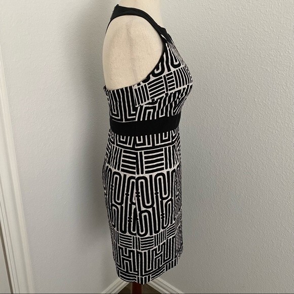 LAUNDRY by SHELLI SEGA, black white geometric halter style size 2 - Picture 5 of 13